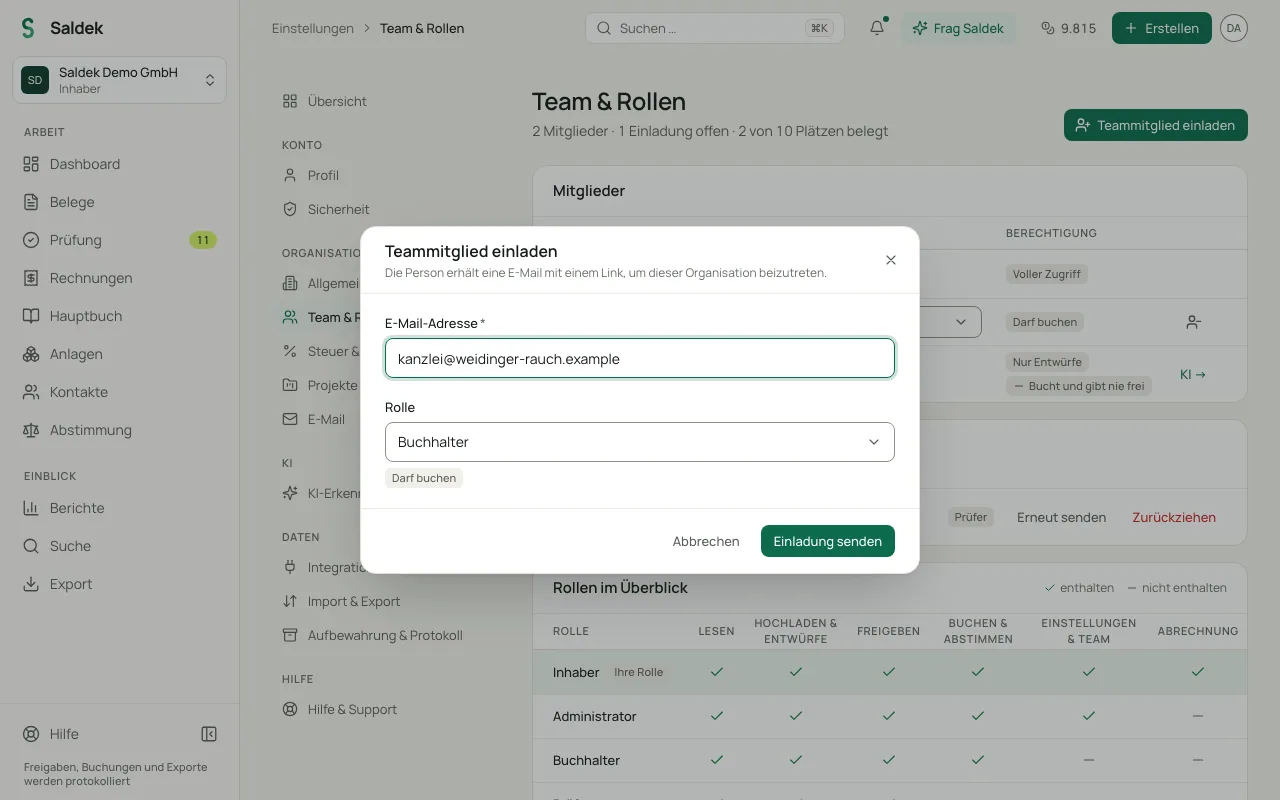 Member page in “Settings” with the invitation dialog open and a role selected